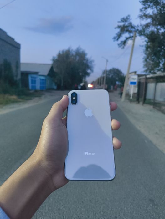 Продам Айфон X 64gb