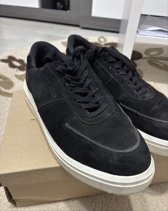 Steve Madden adidasi