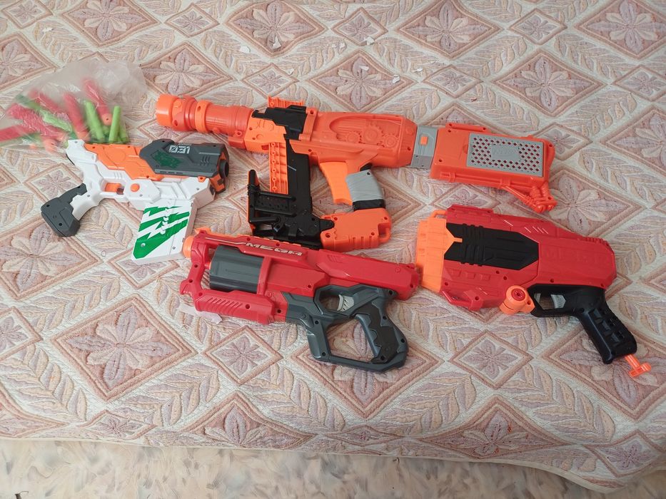 Продам детское оружие с пульками.