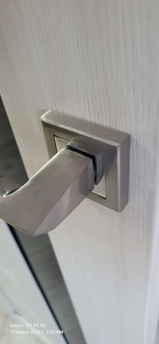 Продам двери межкомнатные