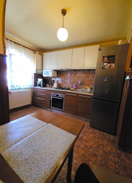 Vand apartament 2 camere, Micro 16, etaj 4/4, pret 58.800 Euro