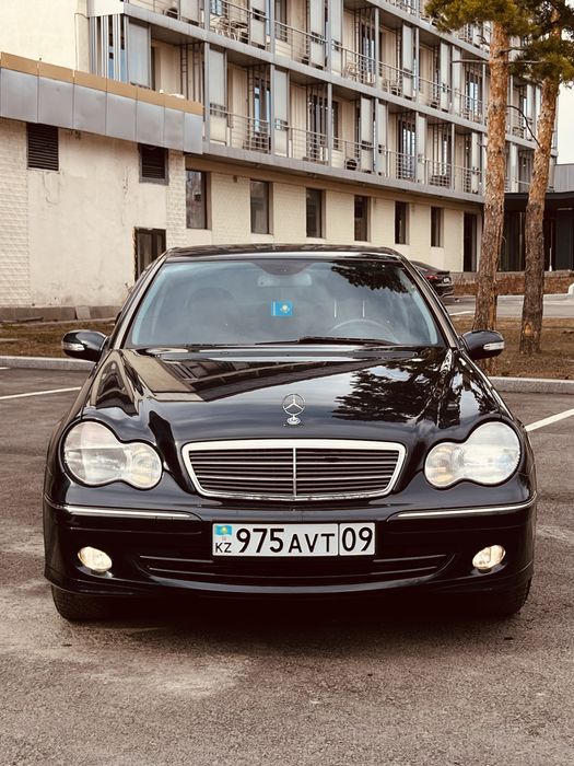 Mercedes c-klass w-203 ресталинг