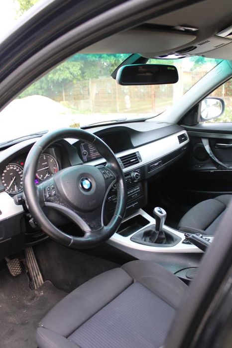 BMW 3 Series 2010 — imagine 5