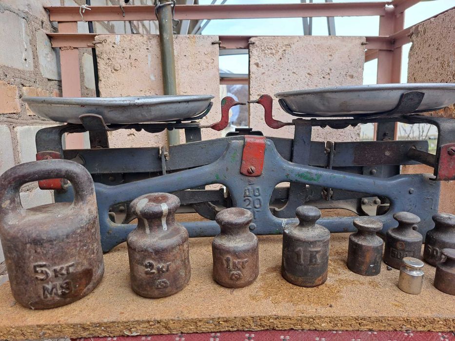 Продаются весы Советские.