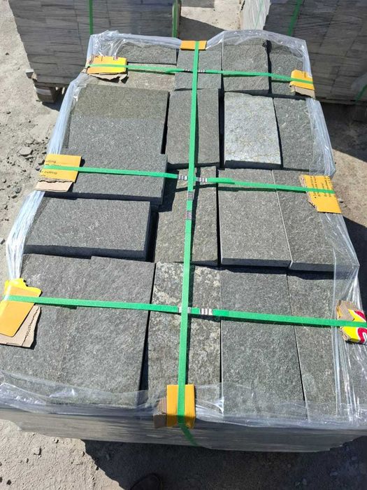 Плитняк пиленый, камень.