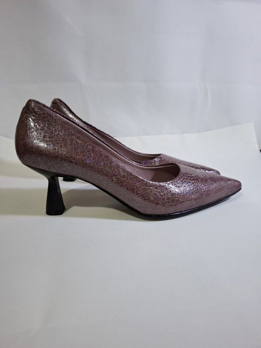 Одежда и обувь новая и бу в идеальном состоянии