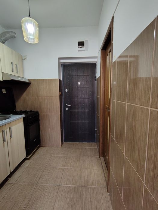 Închiriez garsoniera in Constanța zona far poarta 6