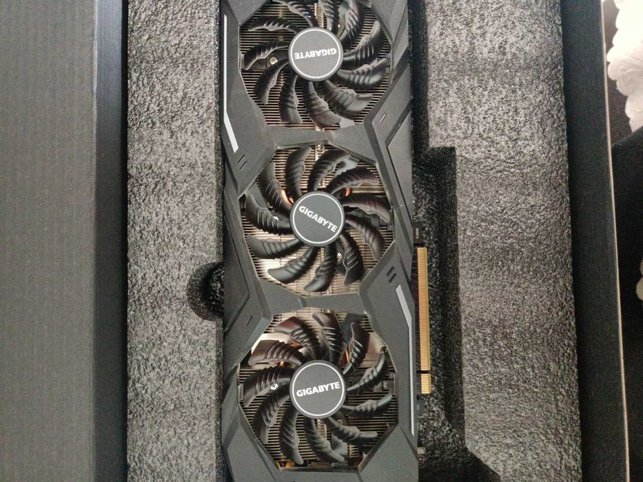 Видеокарта Geforce RTX 2070 GIGABYTE 8GB