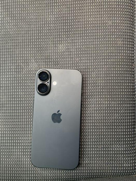 Iphone 16 128gb 100% емкость
