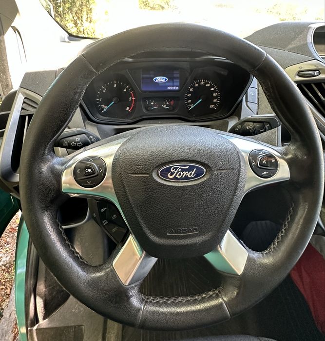 Microbuz Ford Transit Custom