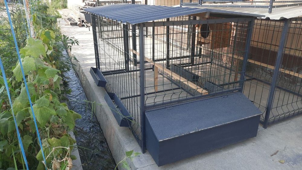 Tovuq uchun kataklar