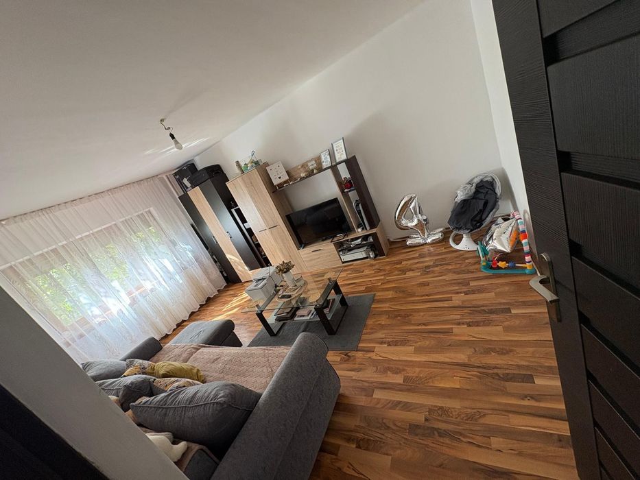 Proprietar - Negociabil, 2 deco, etaj 1, bloc 1984, IPJ Dolj