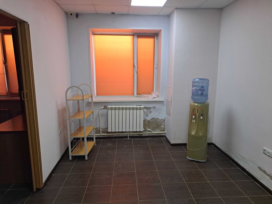 Сдам офисно-торговое помещение