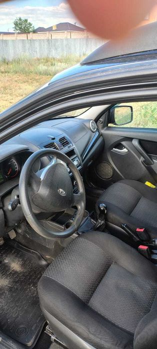 Lada Kalina 2,3 млн, торг