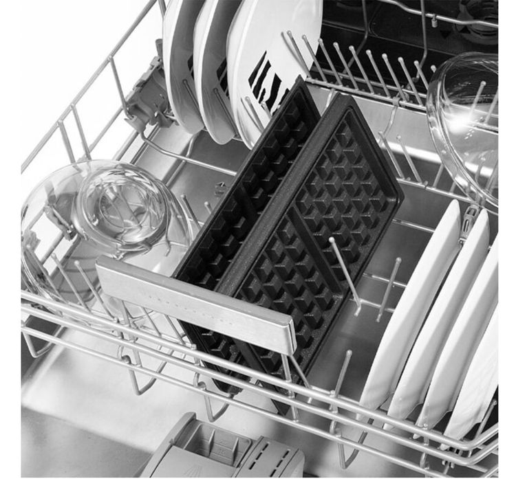 Продается вафельница Braun