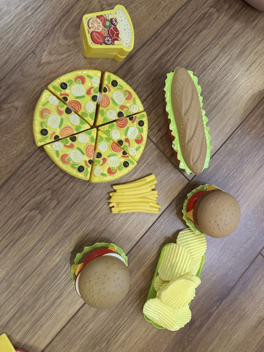 Продам детские игрушки