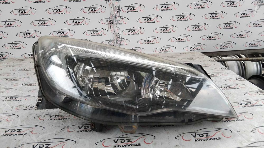 Far dreapta Opel Astra J an 2009