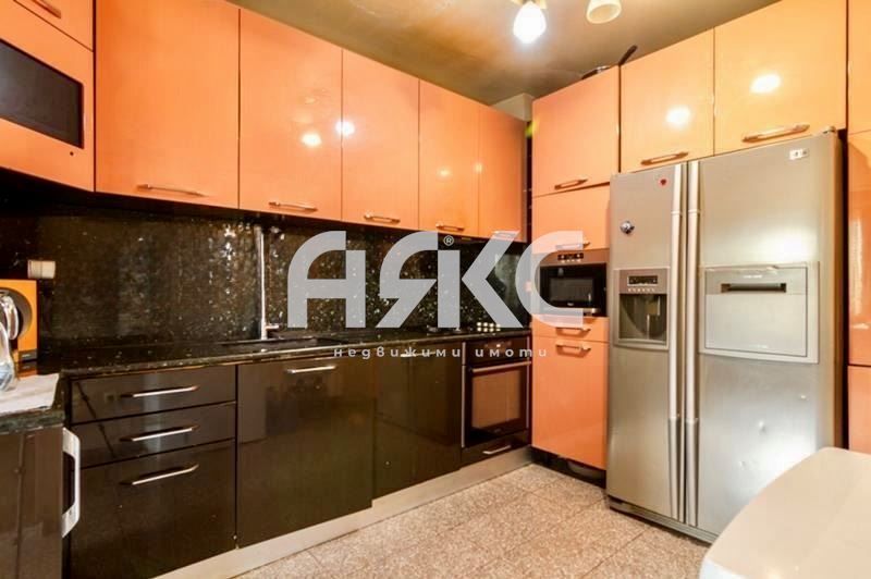 Обзаведен мезонет в кв. Манастирски ливади