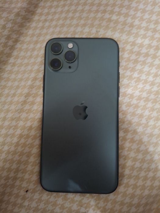 Ищу обмен iphone 11 pro + samsung a35 5g