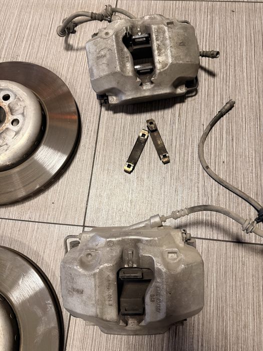 Оригинална спирачна система за BMW G30 – пълен комплект (предни/задни)