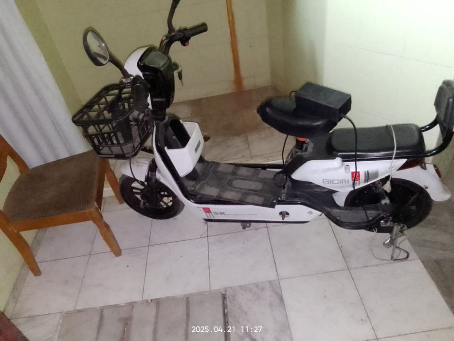 Продам мопед электронный