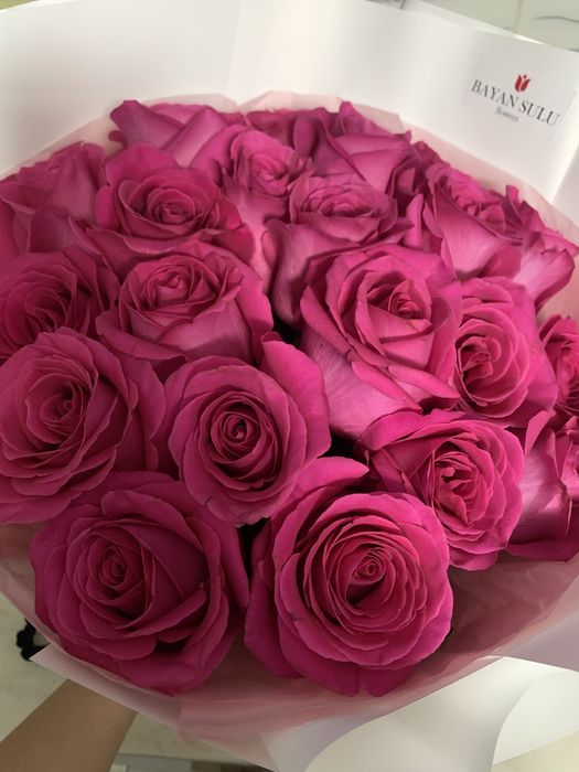 букет 19 розовых роз