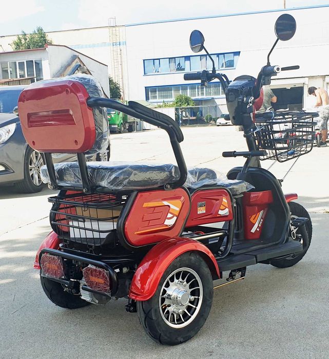 НА ИЗПЛАЩАНЕ! Триместна електрическа триколка модел M19