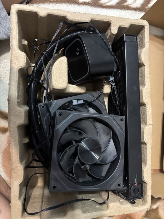 Водяное охлаждение DeepCool LE520 черное