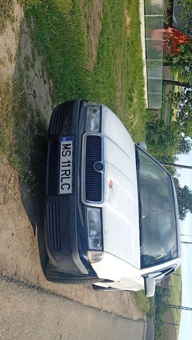 Vănd mașina mașina merge impecabil