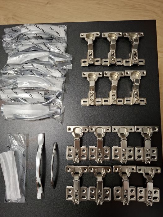 Mini balamale simple și mânere pentru mobilier