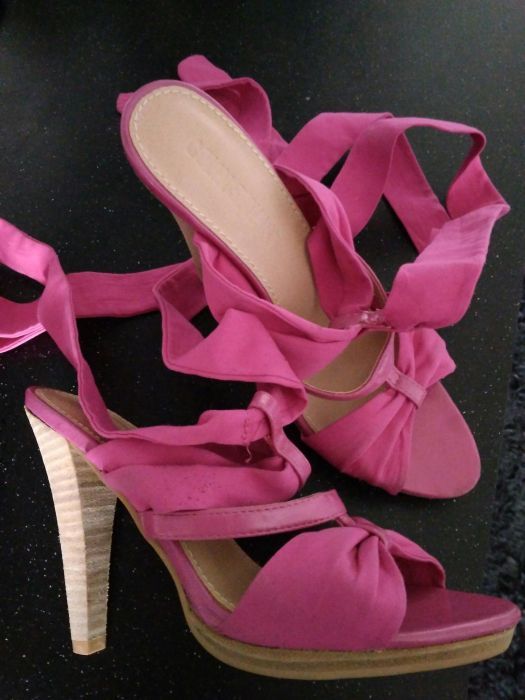 Босоножки 4 пары 37 размер