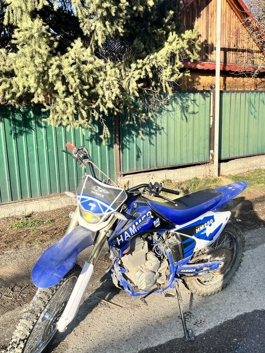 Мотоцикл эндуро 250 кубов