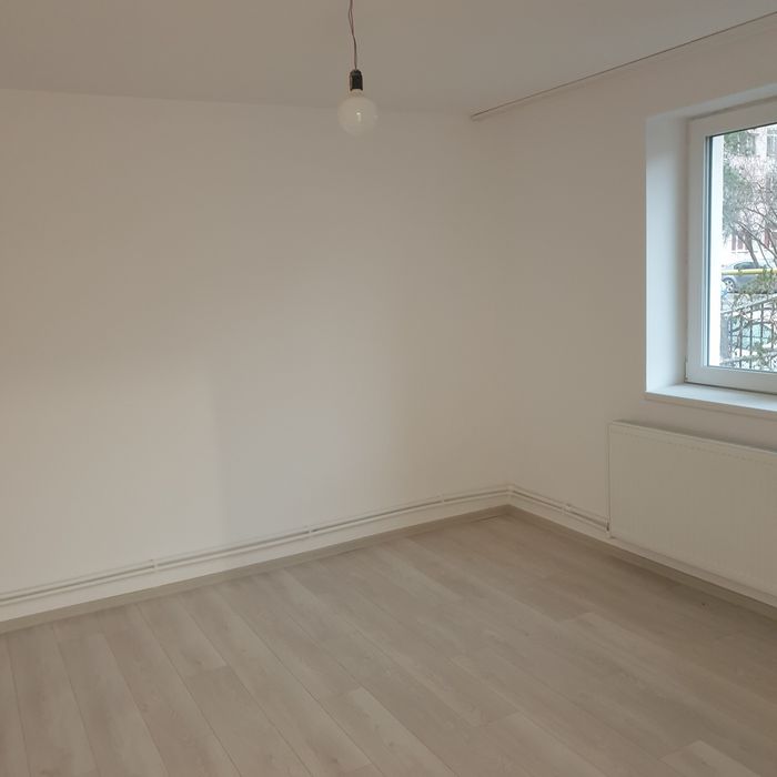 Vand casă în Iasi, zonă bună, Cantemir