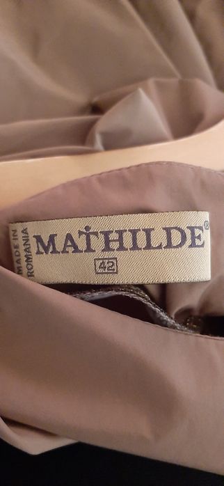 Rochie elegantă Mathilde cu broderie manuală