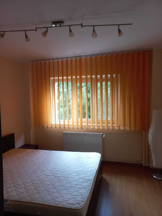 Proprietar Inchiriez Crangasi apt 2 camere