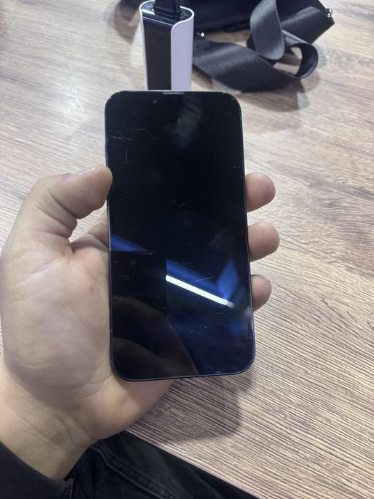 Iphone 16e с гаратнией