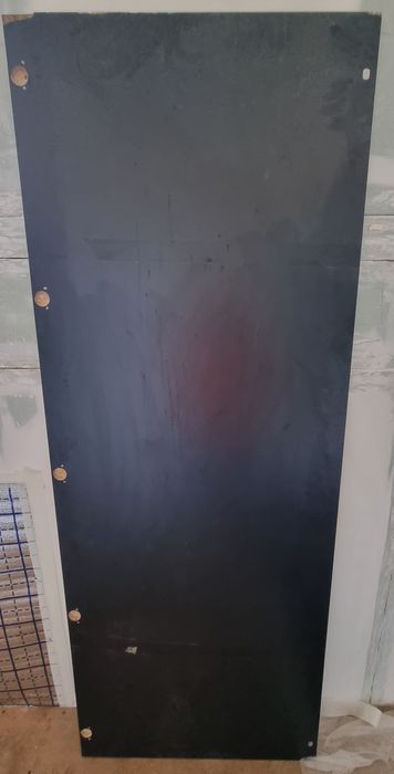 Зеркала на дверных створках шкафа