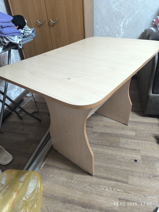 Стол кухонный 1 метр бу