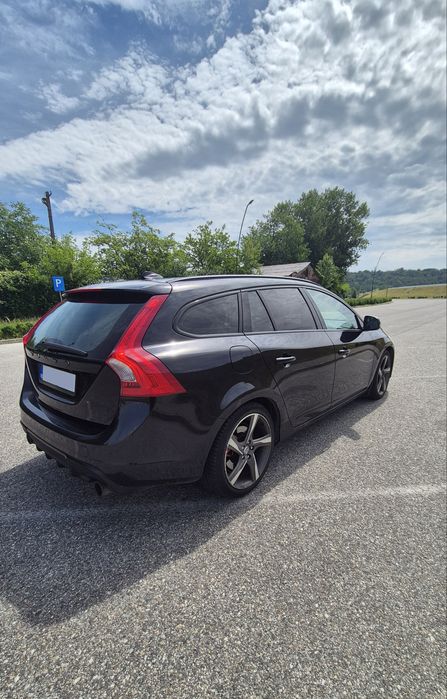Volvo V60 R-Design 1.6 T4 Benzină 179 CP - 2012