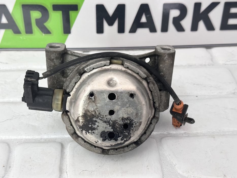 Десен тампон двигател AUDI A6 A7 4G 218 272 CRT 4G0199381LH