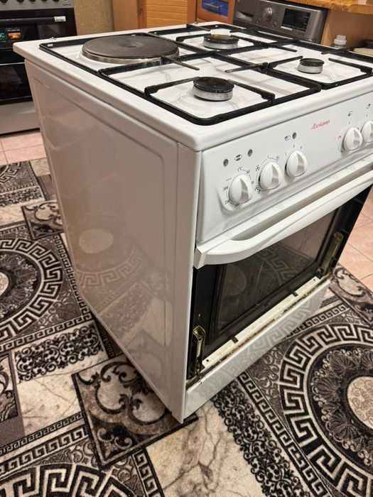 Продам. Газовая плита.