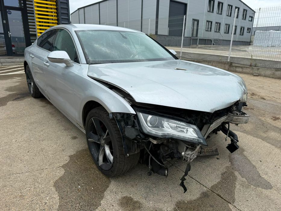 Dezmembrez Audi a7 2011 Argintiu - lx7w 3.0 tdi CLAB cutie automata NKP volan stanga