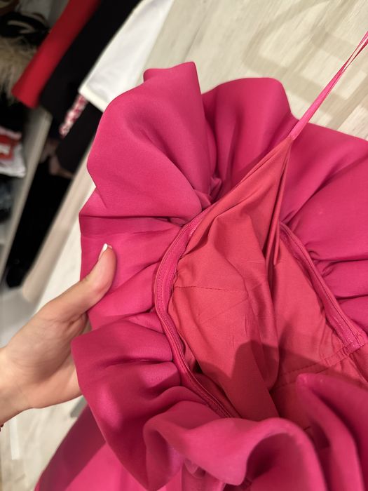 Чисто нова дамска рокля