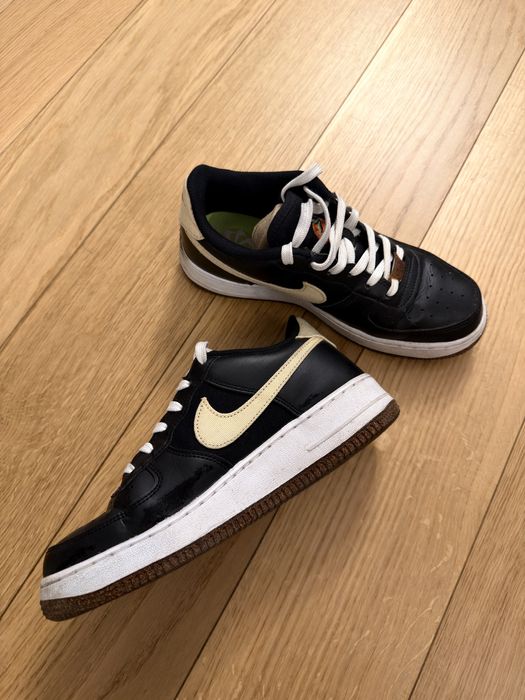 Nike Air Force 1 ‘07 LV8 Pomegranate