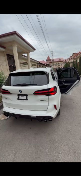 BMW X5 2025 белый 6450 km