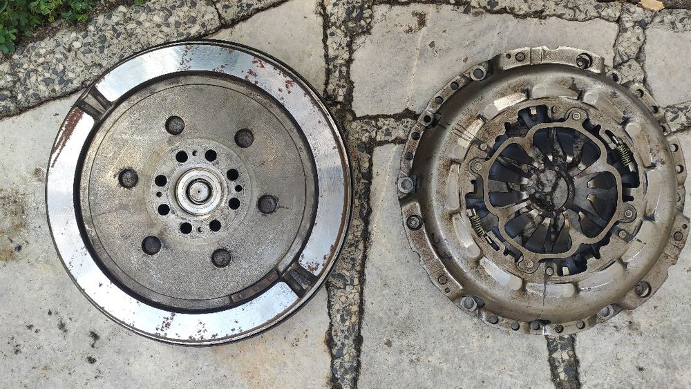 Маховик и Притискател Audi S4 B6