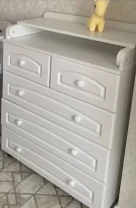 Продам пеленальный столик