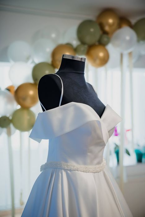 Rochie mireasa stil printesa