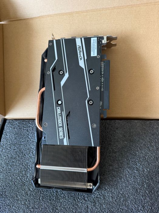 Видеокарта Asrock 6600xt