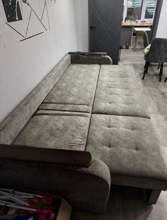 Продам диван в отличном состоянии